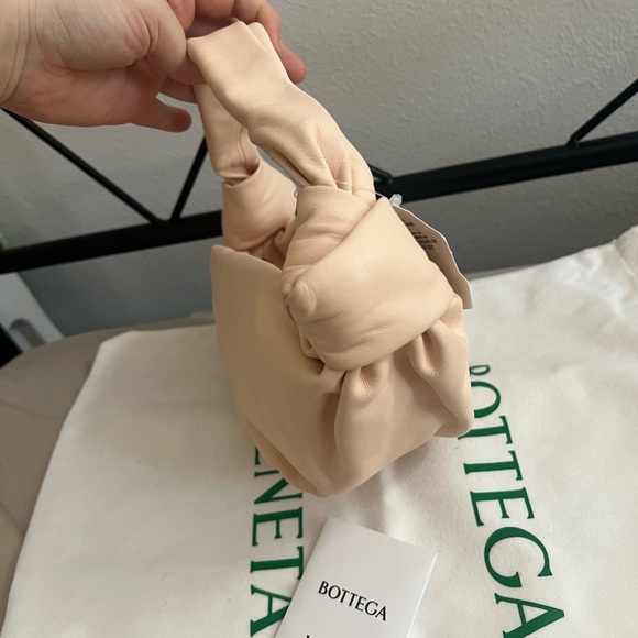 NWT Bottega Veneta melon pink double knot leather handbag - Picture 12 of 16